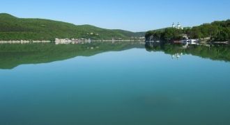 В этот день родители устроили в ауле пир