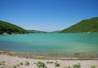 Придя на место, откуда издавалась музыка