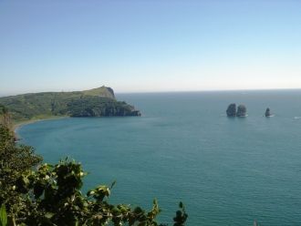 По легенде скалы «Три брата» являются за