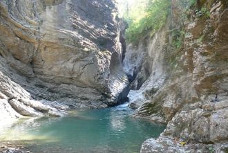 Хаджокская теснина – это целый парк сред