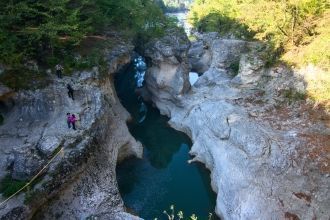 Хаджохская теснина - узкий каньон реки Б