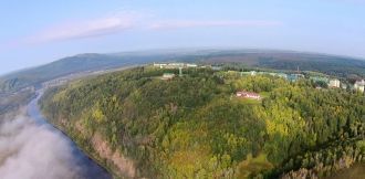 Гора славится источником под названием К