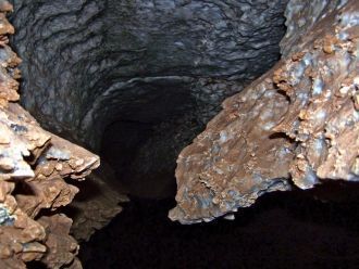 Общая протяженность пещер – более 45 кил