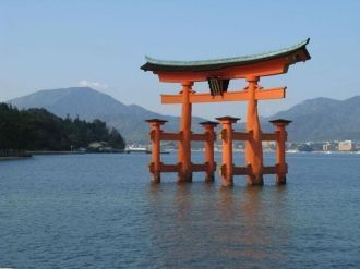 Ярчайший пример такой постройки — самый 