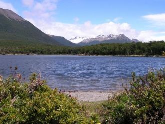 Обычаи жителей Огненной Земли тоже казал