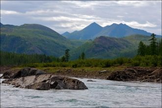 Площадь речного бассейна весьма внушител