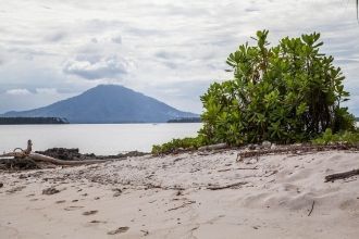 Самая высокая точка Хальмахеры — действу