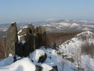 В долинах, у подножия гор и в их средней