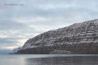 Скала на острове Сомерсет, Канада