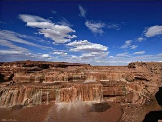 Чтобы посетить водопад Гранд-Фолс, нужно