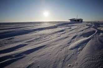 Лед в проливе Лонга постоянно движется, 