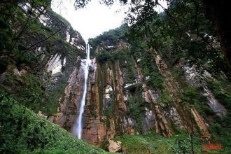 Водопад Умбилла.