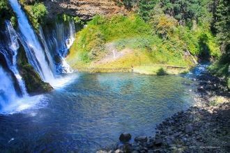 Водопад был назван в честь одного из пер