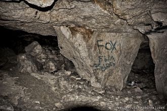 У каждого грота  свое, устоявшееся назва