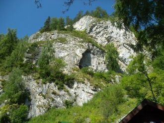 На территории комплекса Тавдинских пещер