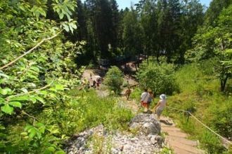 Спуск из пещеры.