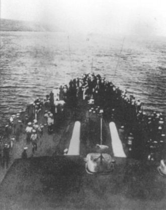Линейный крейсер «Гебен» входит в пролив