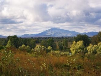 Горные породы, слагающие гору, представл