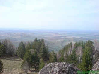 С его вершины открывается вид на Предалт