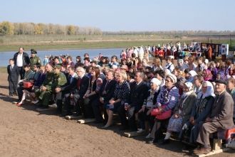 Ежегодно у озера проводятся Аксаковские 