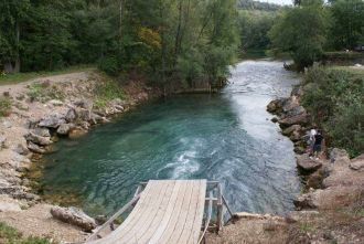 Диаметр озера, из которого поднимаются н