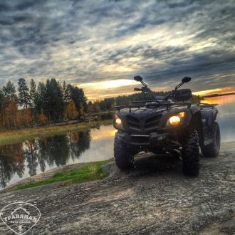 В озере обитает около двух десятков видо