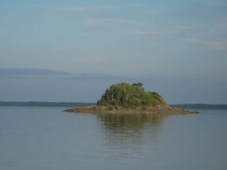 Некоторые изменения уровня воды наблюдаю