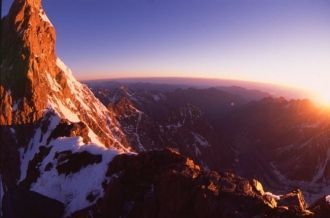 За оглашение в прессе взялся информацион