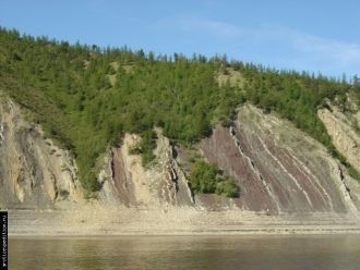 Благодаря неглубокому залеганию вечной м