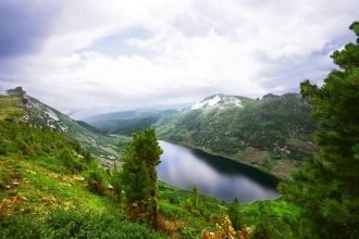 Помимо этого, Хакасский заповедник извес