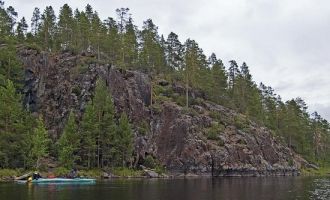 Озеро Кереть, из которого вытекает река 