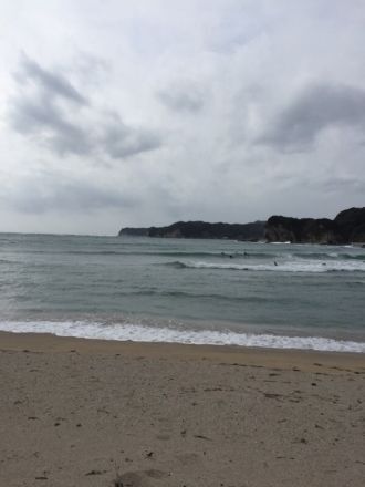 Если ехать на мыс из Тамани, то можно ви