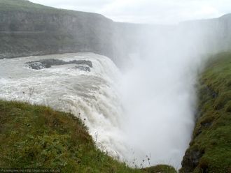 Глубина падения воды – 70 м.