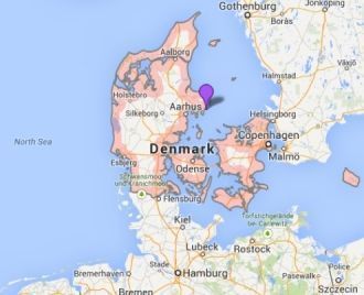 Омывает страны: Дания (области Северная 