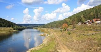 Название, в котором кажется есть частичк