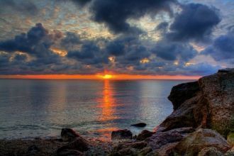 Климат в заповеднике засушливый. Количес