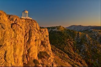 Ещё в 1913 году, в окрестностях Алушты н