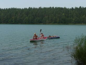 Отток же «излишков» происходит по Ушаче.