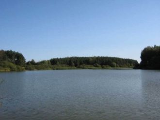 При достаточно маленькой площади водного