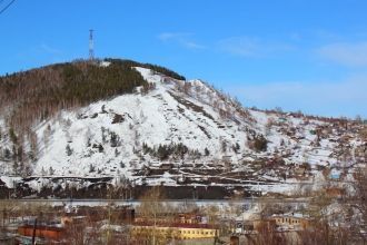 В 1960-х годах на вершине горы установле