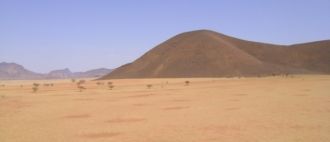 Регистан относится к песчаным пустыням п