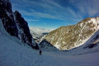 Язык ледника Малый Актру бесснежный, опу