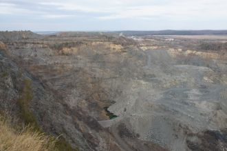 Находились заводы в руках казны, за искл