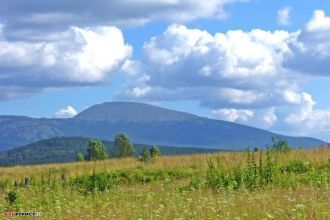 Сама гора Большой Шелом находится в южно