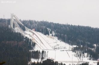 Вид с горы Голый камень на трамплин