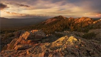 В восточной части плоскогорья расположен