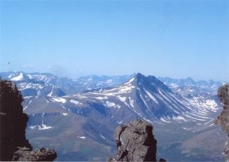 На склонах Денежкиного Камня берут начал