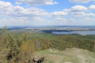 Тропы по склону горы разветвляются, сход