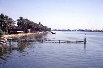 Шатт-эль-Араб -  мощная река, вобравшая 