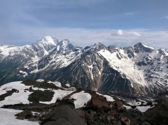 Кавказские горы восхищают своими вековым